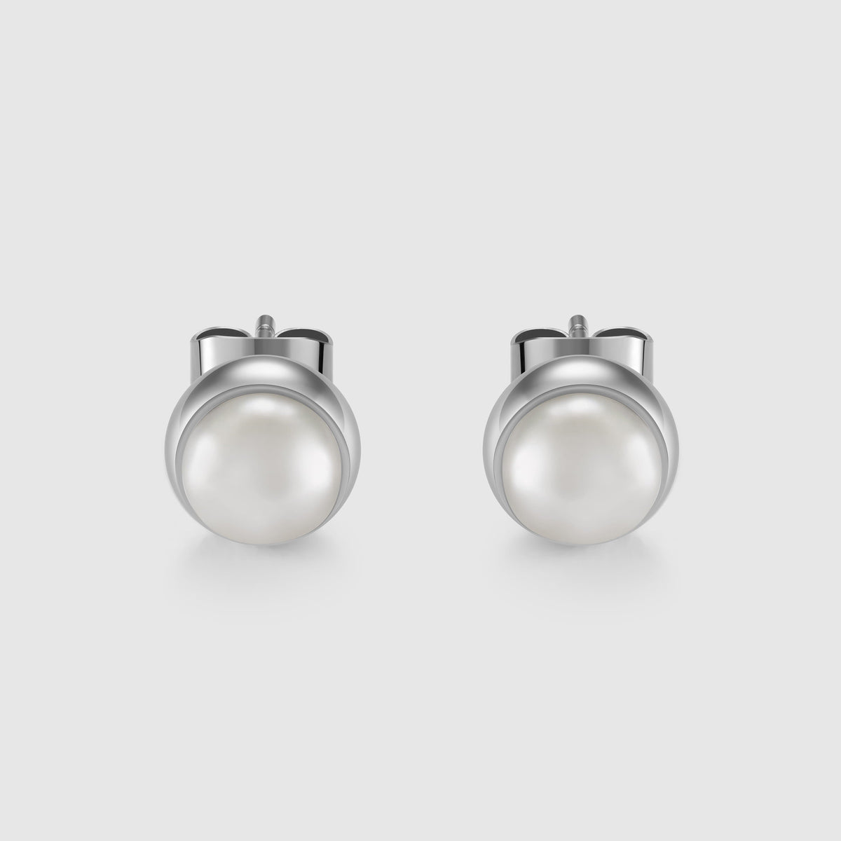 Classic Pearl Studs