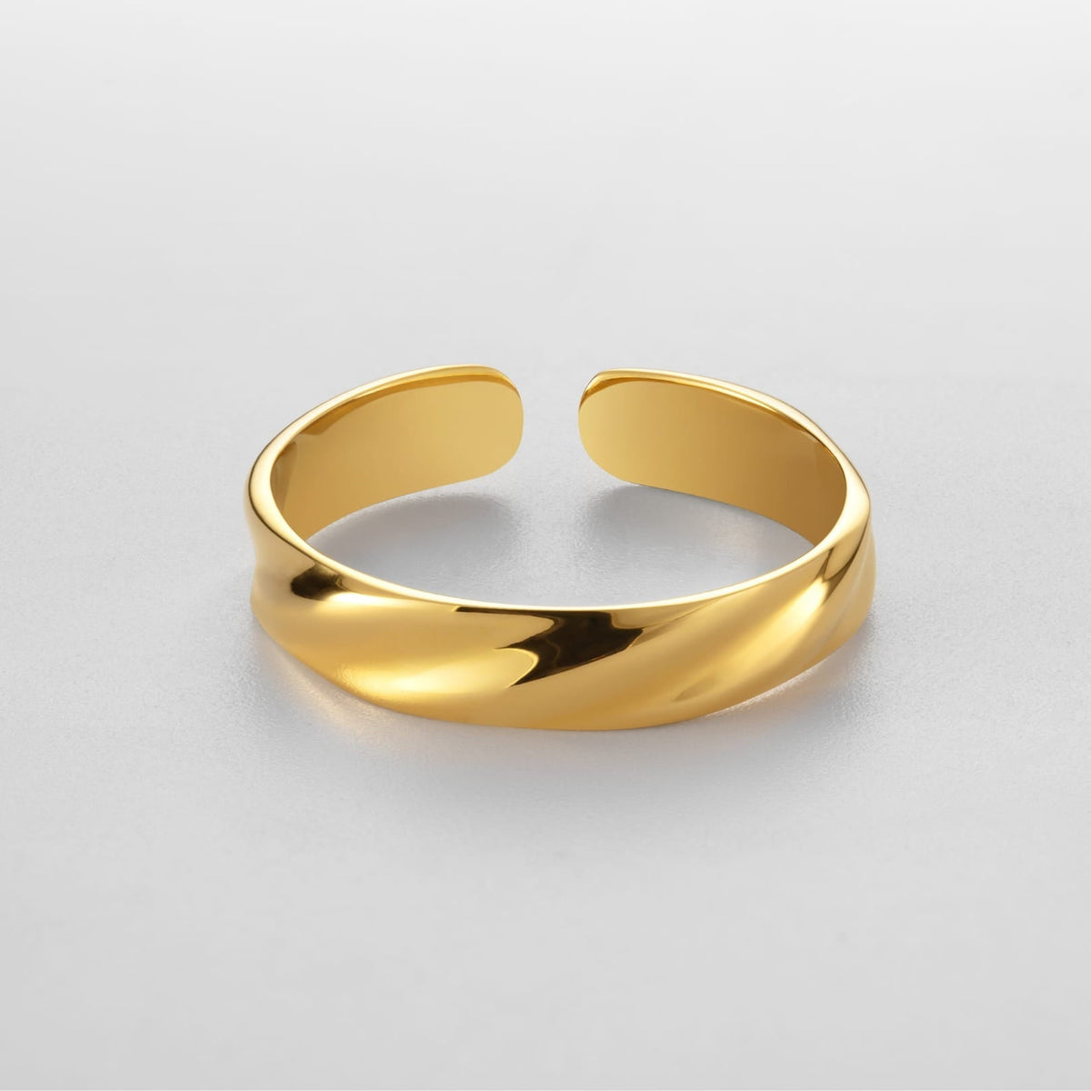 Twisted Unisize Ring