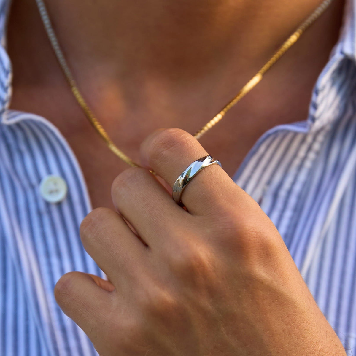 Twisted Unisize Ring